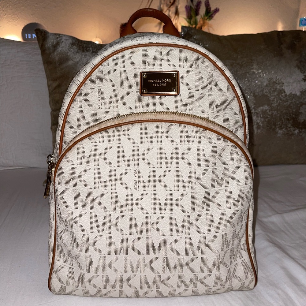 Michael Kors Backpack ✨